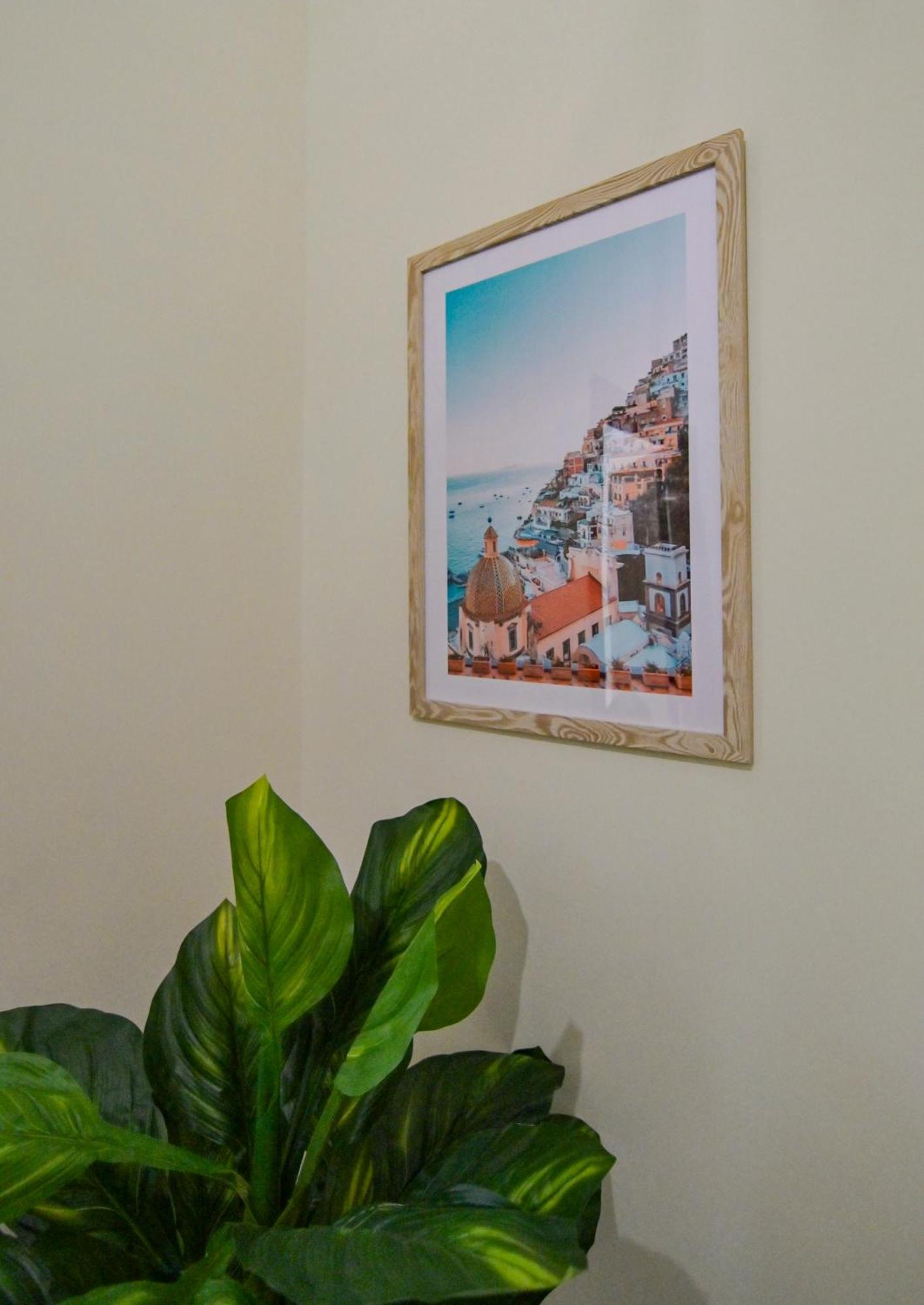 Cozy Central Residence Napoli Exterior foto